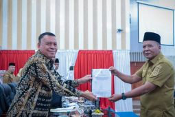 Pemkab Sergai serahkan ranperda pertanggungjawaban APBD 2025