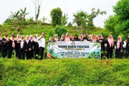 Endang Syah Afandin ajak DWP Langkat jadi pelopor pelestarian lingkungan