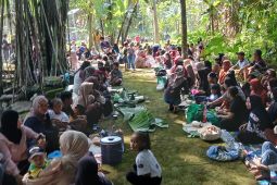 Warga Ngabean Temanggung lestarikan tradisi Bersih Punden Sumur Blandung