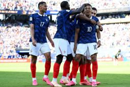 Prancis buka Grup I dengan kemenangan 3-1 atas Senegal