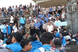 Gubernur Maluku kaji aspirasi mahasiswa berdasarkan data dan fakta