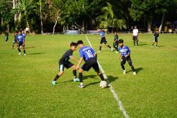 Sekcam Batumandi dukung penuh turnamen sepakbola kelompok umur