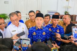 Angkot usia di atas 20 tahun dilarang mengaspal