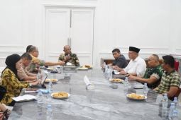 Bupati Syah Afandin perpanjang masa pemulihan banjir hingga Desember 2026
