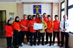 Kemenkum Bengkulu serahkan surat terdaftar Partai Gerakan Rakyat