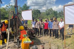 Polres Tabalong bangun sumur bor di Desa Sei Pimping