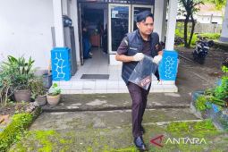 Kejari geledah Disbun Kolaka terkait korupsi peremajaan sawit