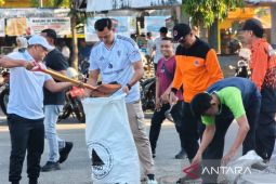 Pemkab Pamekasan gugah kepedulian warga jaga kebersihan lingkungan