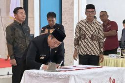 Bupati Sukamara lantik pejabat dan kepala sekolah, tekankan profesionalisme