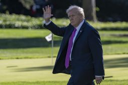 Trump: AS bisa rebut Selat Hormuz, pungut biaya melintas