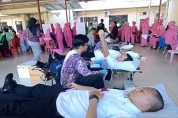 Polres Banjarbaru gelar donor darah dan layanan kesehatan gratis sambut Hari Bhayangkara