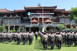 Personel gabungan disiagakan untuk amankan demonstrasi di Kantor DPRD Bali