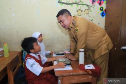 Bupati Bogor kerahkan pejabat pemda turun ke sekolah lewat program KAMI Mendengar
