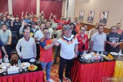 Legislator nobar Piala Dunia sembari sosialisasi program pemerintah