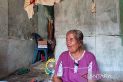 Bansos seorang nenek di Bengkulu terblokir karena oknum lurah