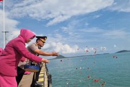 Kapolres Bangka Selatan sebut upacara tabur bunga untuk mengenang jasa pahlawan