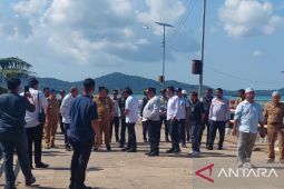 Dermaga pelabuhan Sadai Bangka Selatan amblas, aktivitas penyeberangan dihentikan sementara