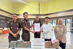 Kejari Bangka Tengah terima uang pengganti kerugian negara Rp500 juta
