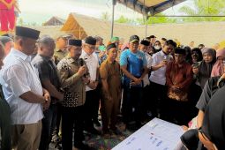 Haji Uma dan Pemkab antar jenazah warga Aceh Tamiang korban pembunuhan di Malaysia