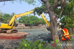 Permudah nelayan, Pemprov Banten normalisasi muara sungai di Karangantu