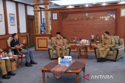 Gubernur Kalbar minta Pertamina penuhi kebutuhan BBM warga Sungai Laur