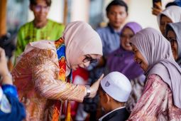 Wali Kota Banjarbaru santuni 435 anak yatim pada momentum Hari Asyura