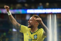 Neymar sempat menangis setelah kembali bela Brasil di Piala Dunia
