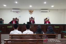 Hakim vonis lepas empat pegawai Bank Bengkulu kasus kredit macet