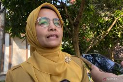Garut cek kondisi masyarakat yang tinggal di rumah tidak layak huni