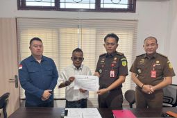 Kejari Bangka Tengah terima uang pengganti kerugian negara Rp50 juta