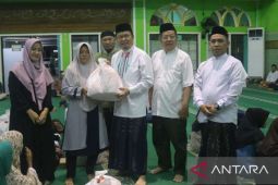 Pemkab Bangka Tengah salurkan bantuan sosial dari dana zakat ASN