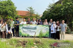 BPJS Ketenagakerjaan Cikarang tanam bibit pohon dukung pelestarian alam