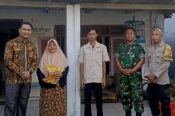 Peserta PKN LAN RI salurkan 100 liter minyak ke warga