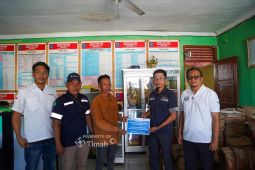 PT Timah bantu pembangunan Pos Kamling Desa Kulur