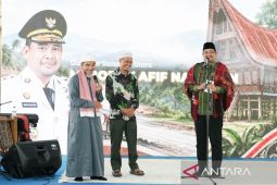 Gubernur Sumut: Pembangunan jalan Sipiongot telah dinanti masyarakat selama 61 tahun