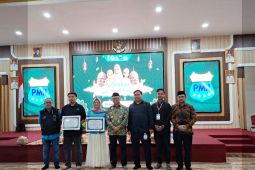 Haji Fani pastikan anak yatim di Tabalong tetap bersekolah