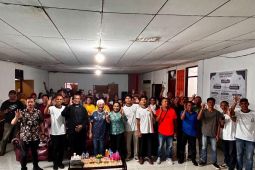 PLN dorong transformasi pengelolaan sampah organik rumah tangga di Hative Besar melalui pelatihan Eco Enzyme