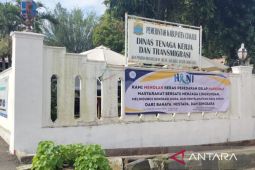Disnakertrans Cianjur ungkap 42 orang PMI alami masalah di negara tujuan