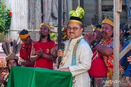 Pangeran Khairul Saleh resmikan Rumah Adat Banjar dan pengobatan alternatif Minyak Waras Borneo
