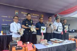 Polda Jatim gagalkan penyelundupan satwa dilindungi ke luar negeri
