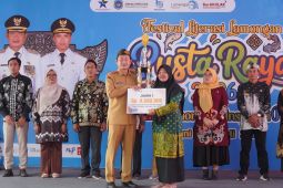Bupati Lamongan sebut literasi benteng hadapi era AI