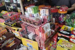 Kabupaten Sumedang bersama Bea Cukai Jabar sita 17.800 batang rokok ilegal