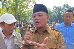 Tasikmalaya distribusikan air bersih atasi dampak kekeringan