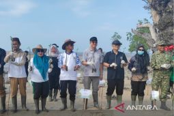 Pemkab Bangka Barat-GOW edukasi warga pilah sampah