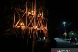 Pemuda Bone Bolango hidupkan kembali nuansa tradisional perayaan Tumbilotohe