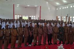 Pemerintah Puncak beri beasiswa kuliah kepada 317 pelajar