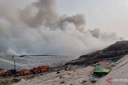 Tangerang tetapkan status tanggap darurat akibat kebakaran TPA Jatiwaringin