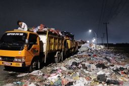 Kebakaran TPA Jatiwaringin tak ganggu layanan pengangkutan sampah