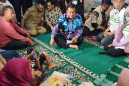 Pemkab turunkan tim medis tangani warga terdampak kebakaran TPA Jatiwaringin