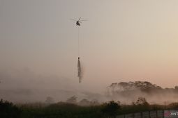 Bom air masih jadi andalan pemadaman kebakaran TPA Jatiwaringin-Tangerang